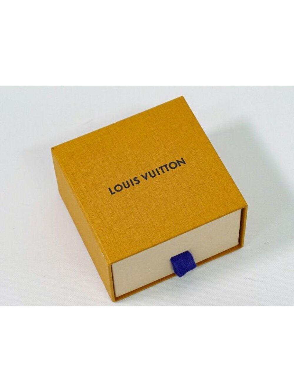 Louis Vuitton LV Bracelet Monogram Gold Metal Silver - Picture 9 of 9